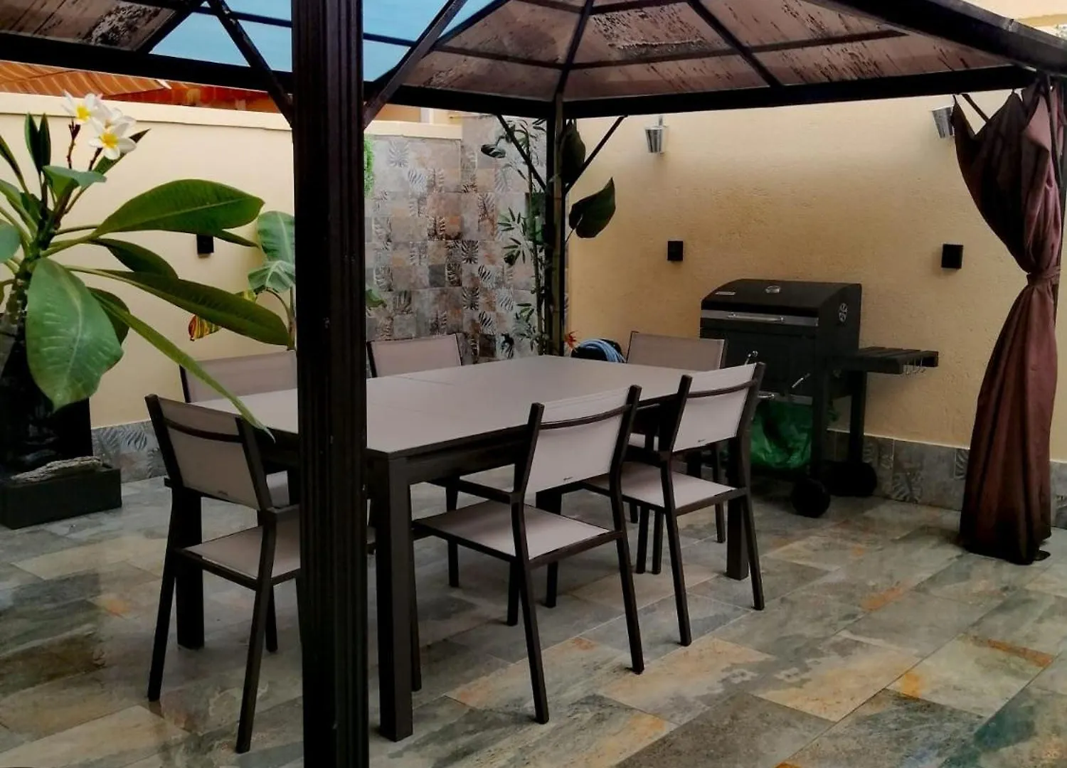 Mikalita Villa San Fernando Spain